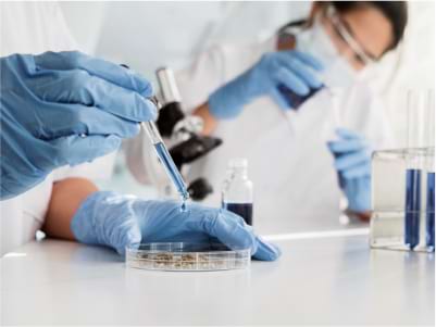 Tipos de guantes de laboratorio: látex, nitrilo o vinilo ¿cuál elegir?